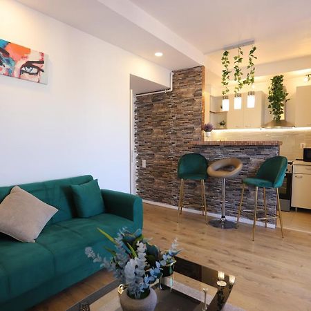 Apartament Beauty Smarald By Cosmopolis Stefanestii de Jos Екстер'єр фото